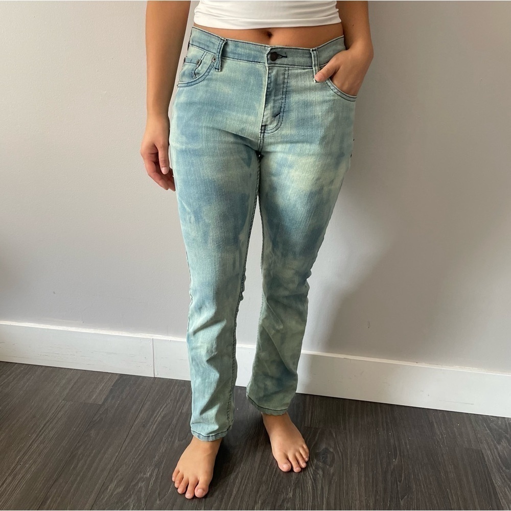 ✨HOST PICK✨👖 Women's Levi's Light  Tie-Dye Denim Jeans - Size 26W 26L 👖 - Picture 2 of 13